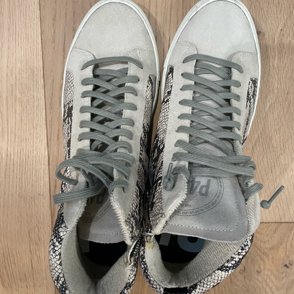 P448 high tops Size 44 in Star Silver Python. EUC.